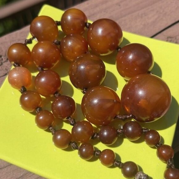 20” BAKELITE Marbled Brown Graduated Round Bead NECKLACE - Picture 4 of 9